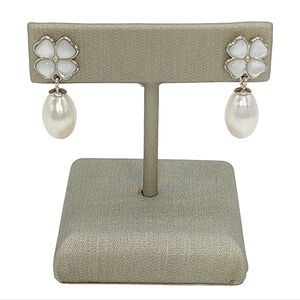 925S Silver White Freshwater Pearl‎ Drop Earrings Mother of Pearl Clover Shaped